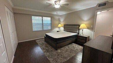 3300 W Rolling Hills Cir, Unit 708 in Davie, FL - Building Photo - Building Photo