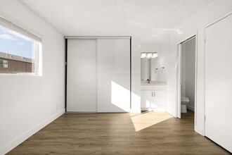 Valle at 9121 Kenwood in Spring Valley, CA - Building Photo - Building Photo