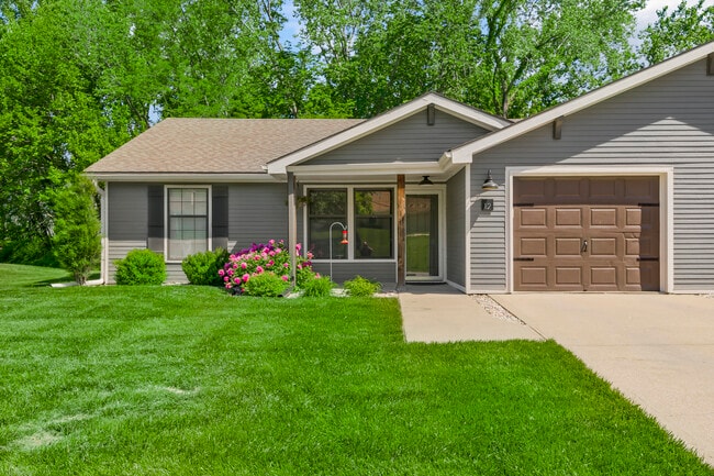 property at 12 Wallingford Dr
