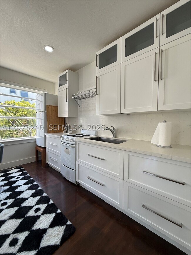 723 2nd St