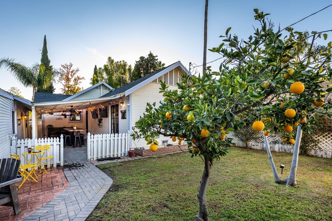 3981 Rosewood Pl in Riverside, CA - Foto de edificio - Building Photo