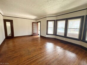 245 Oakdale Ave in Akron, OH - Building Photo - Building Photo