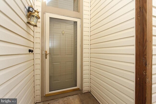 18112 Windsor Hill Dr in Olney, MD - Building Photo - Building Photo