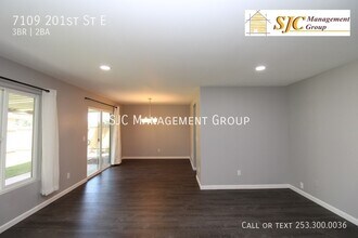 7109 201st St E in Spanaway, WA - Building Photo - Building Photo