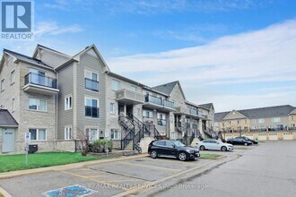 60-60 Fairwood Cir in Brampton, ON - Building Photo - Building Photo