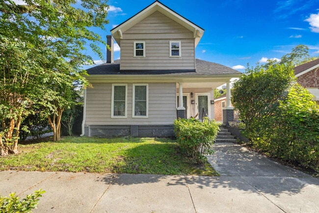property at 829 E 34th St