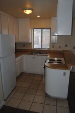 4809 Hahn Ave in Bakersfield, CA - Building Photo - Building Photo