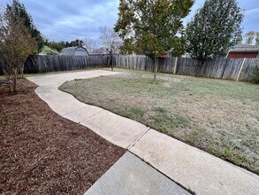 2805 Yorkfield Ct in Arlington, TX - Building Photo - Building Photo