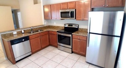 5608 Indialantic Dr in Orlando, FL - Building Photo - Building Photo