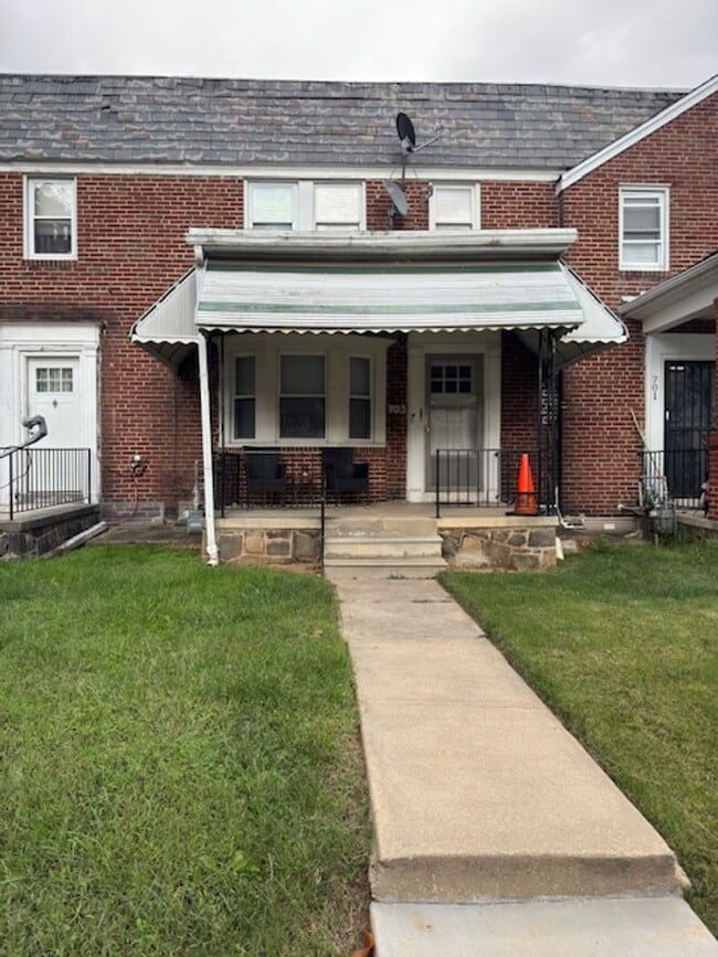 property at 703 N Augusta Ave