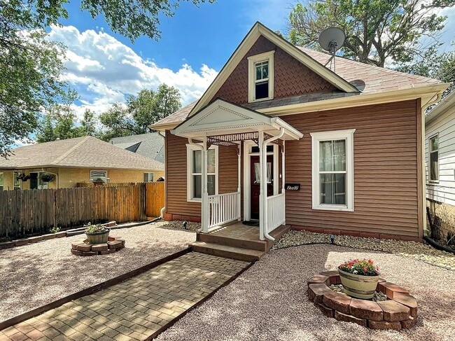 2107 W Pikes Peak Ave in Colorado Springs, CO - Building Photo - Building Photo