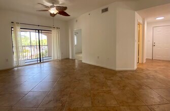 2812 Grande Pkwy in Palm Beach Gardens, FL - Building Photo - Building Photo