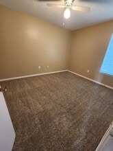 Decatur Place in Decatur, AL - Building Photo - Interior Photo