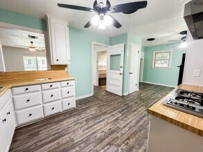1549 NORRIS Rd in Wichita Falls, TX - Foto de edificio - Building Photo