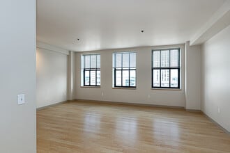Professional Building in Kansas City, MO - Building Photo - Interior Photo