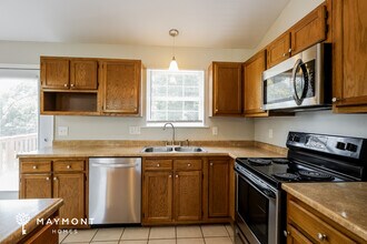 1684 Deer Run Dr in Burlington, KY - Building Photo - Building Photo