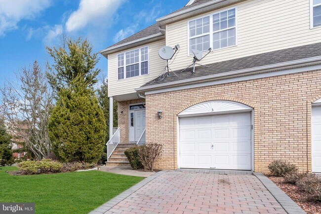 property at 3 Wordsworth Ct