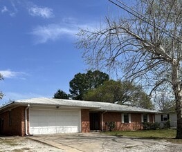 424 N Webb Ave in Ada, OK - Building Photo - Building Photo