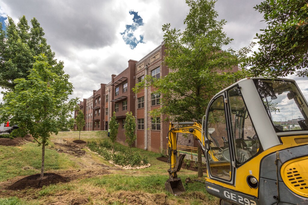 Barrett Manor Nashville, TN Apartments For Rent