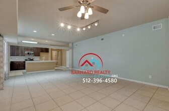 338 Newberry Tr in San Marcos, TX - Building Photo - Building Photo