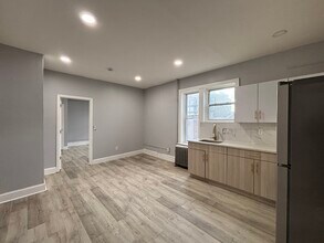 319 Summit Ave in Jersey City, NJ - Foto de edificio - Building Photo