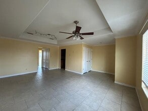 9805 Sterling Loop in Laredo, TX - Building Photo - Building Photo