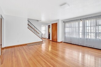 12 Park Ave in Kearny, NJ - Foto de edificio - Building Photo