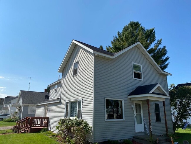 property at 903 8th Ave