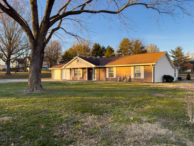 398 Shady Brook Dr in Cape Girardeau, MO - Building Photo - Building Photo