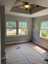 323 Estrella St in San Antonio, TX - Building Photo - Building Photo
