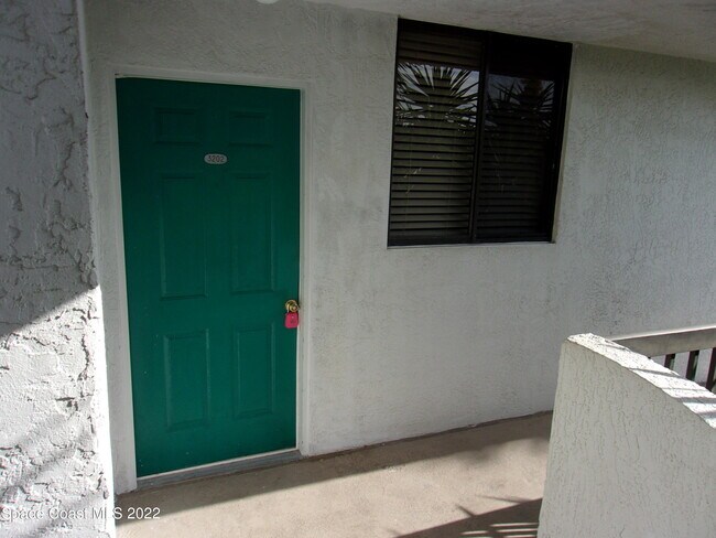300 Columbia Dr in Cape Canaveral, FL - Building Photo - Building Photo