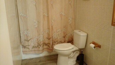 2070 Heritage Dr in Sandusky, OH - Building Photo - Building Photo
