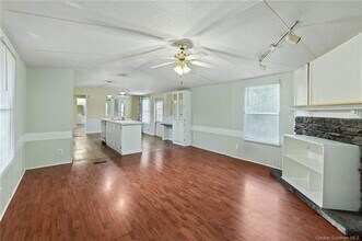 2416 Bonito Dr in Lake Charles, LA - Building Photo - Building Photo