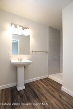 14311 US-9W in Ravena, NY - Building Photo - Building Photo