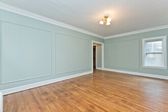1317 W Albion Ave, Unit 2 in Chicago, IL - Building Photo - Building Photo