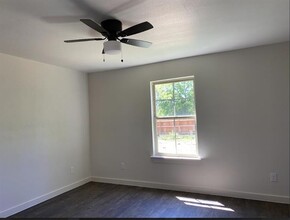 136 Bridlewood Ln in Bridgeport, TX - Building Photo - Building Photo