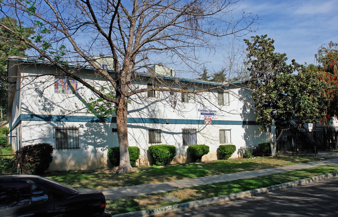 Fresno Glenn Apartments in Fresno, CA - Building Photo