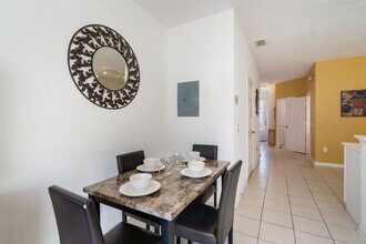 7678 Otterspool St in Kissimmee, FL - Building Photo - Building Photo