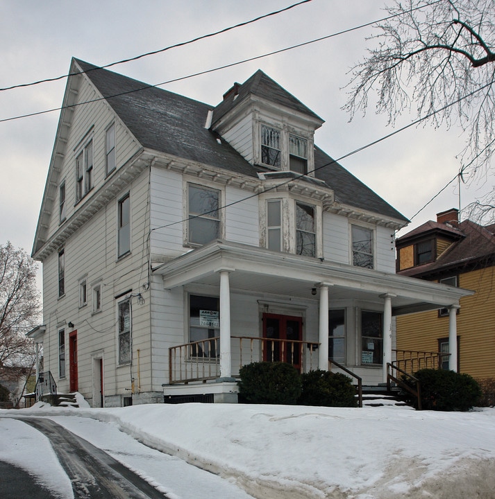 1309 State St in Schenectady, NY - Foto de edificio