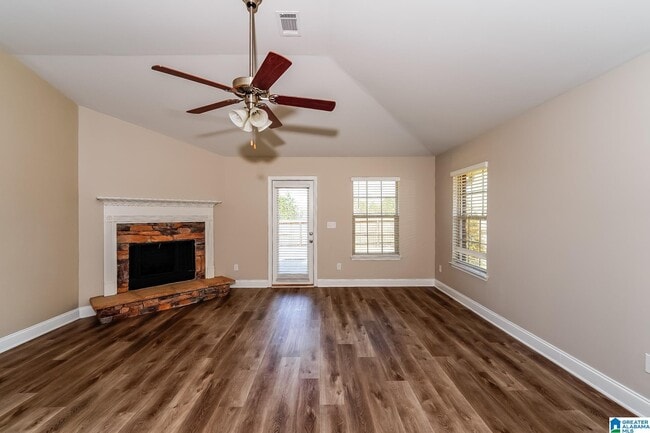 1020 Brookhaven Dr in Odenville, AL - Building Photo - Building Photo