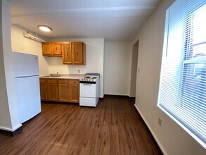 64 Merrimack St-Unit -29 in Manchester, NH - Building Photo - Building Photo