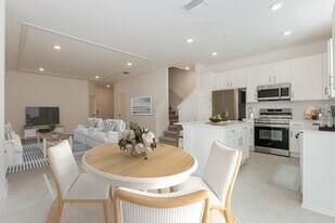 1425 Tristar Dr in Plant City, FL - Building Photo