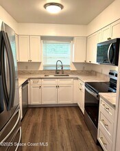 453 Dolphin St in Melbourne Beach, FL - Building Photo - Building Photo