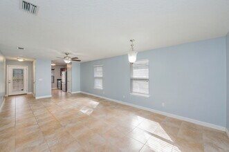 202 Paschel Ave in Mary Esther, FL - Building Photo - Building Photo