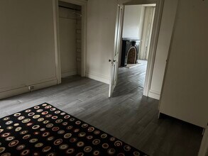 249 E PHILADELPHIA ST in York, PA - Foto de edificio - Building Photo