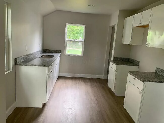 2309 Joyce Ave in Columbus, OH - Building Photo - Building Photo