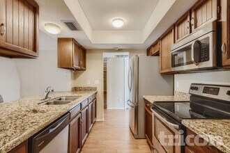 4910 W Diana Ave in Glendale, AZ - Building Photo - Building Photo