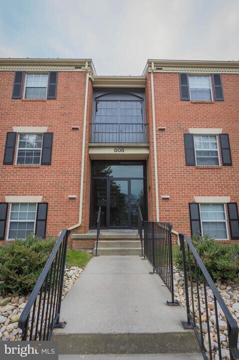 808 College Ln-Unit -G in Salisbury, MD - Foto de edificio