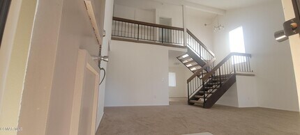 611 Calle Del Sur in Thousand Oaks, CA - Building Photo - Building Photo