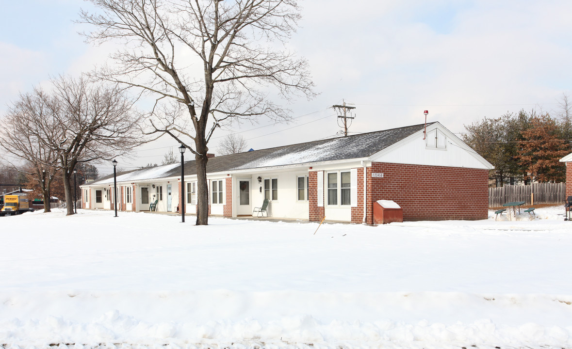 Willow Gardens in Torrington, CT - Building Photo